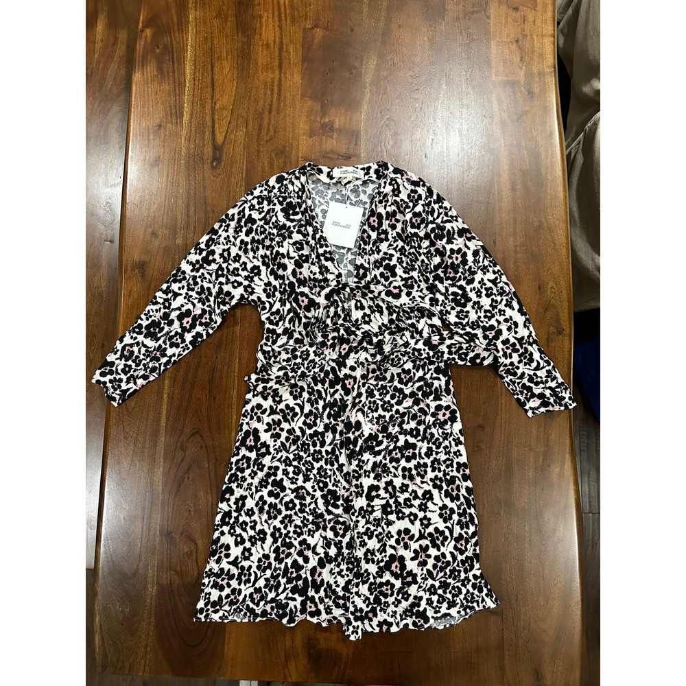 Diane von Furstenberg Shia Leo Flower Wrap Mini Dress Eggshell Size S NWT